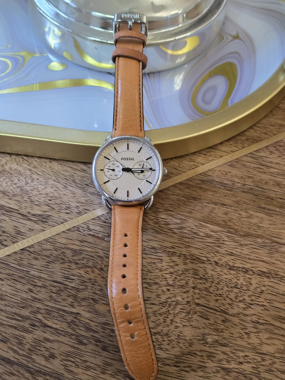 Fossil Classic Round Watch in Tan Leather
